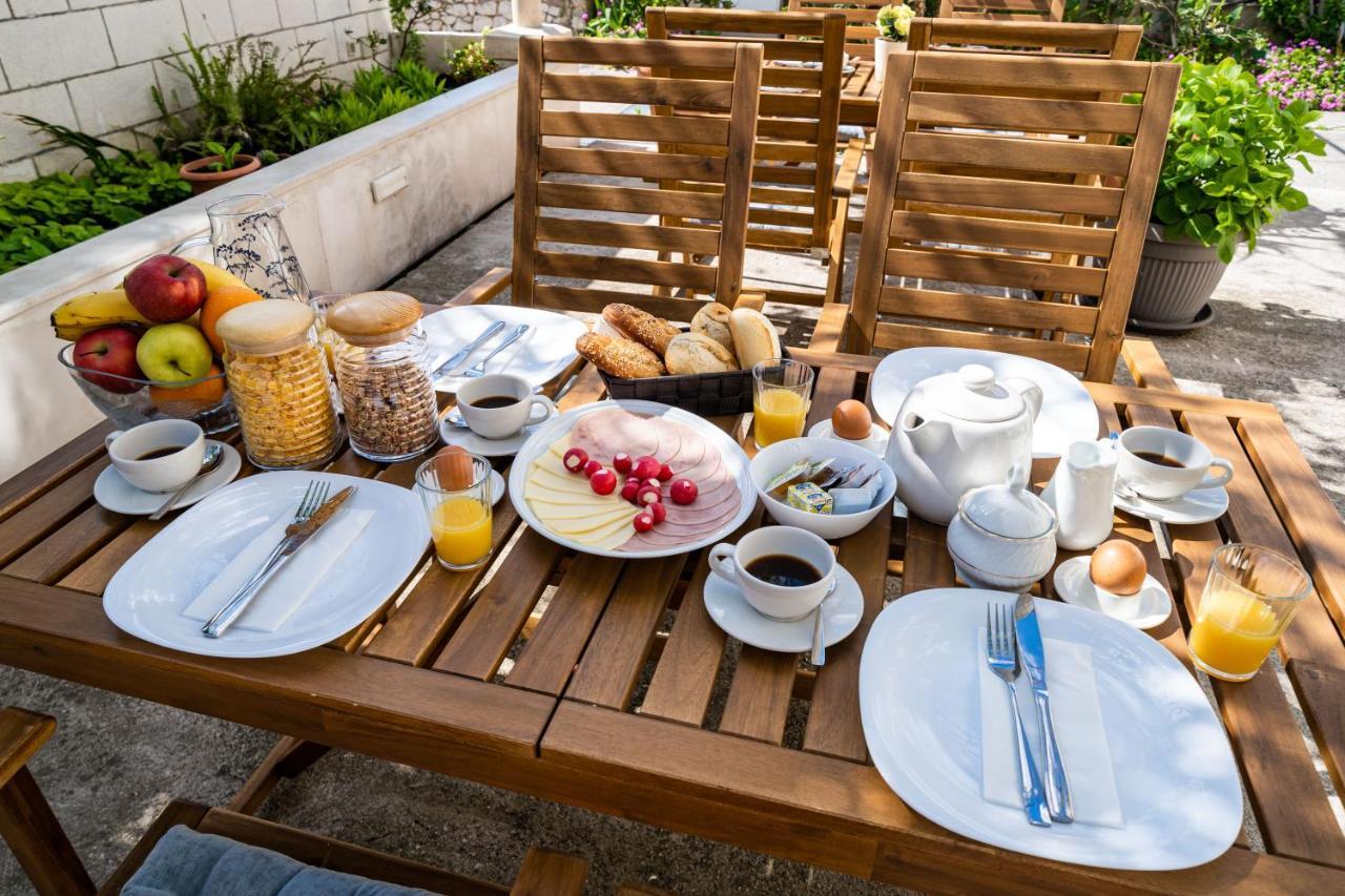 Francesca Guesthouse مْليني المظهر الخارجي الصورة
