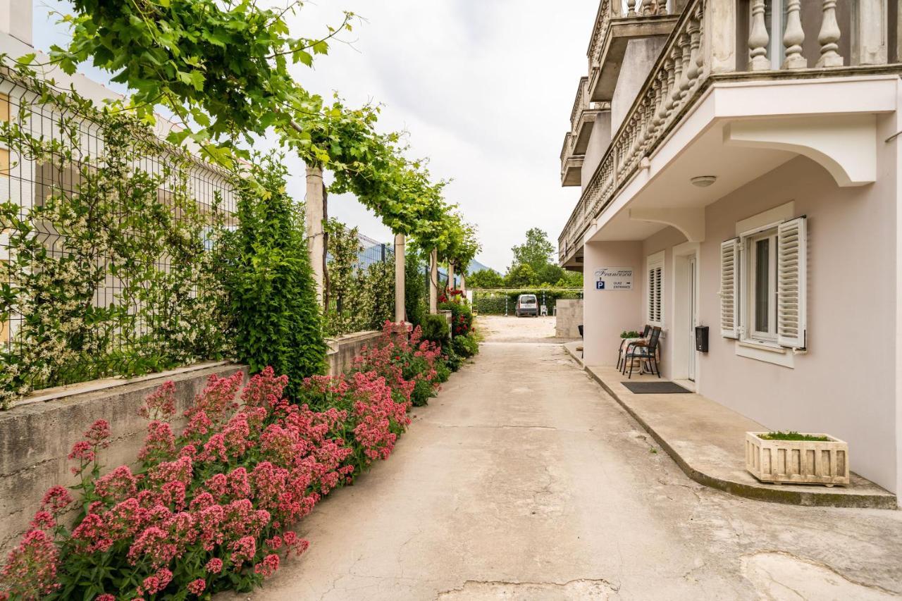 Francesca Guesthouse مْليني المظهر الخارجي الصورة